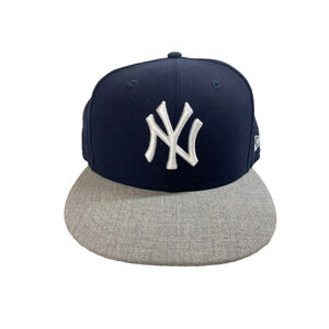 New Era 9Fifty New York Yankees Hat Cap Blue Navy Snapback MLB Baseball Flat